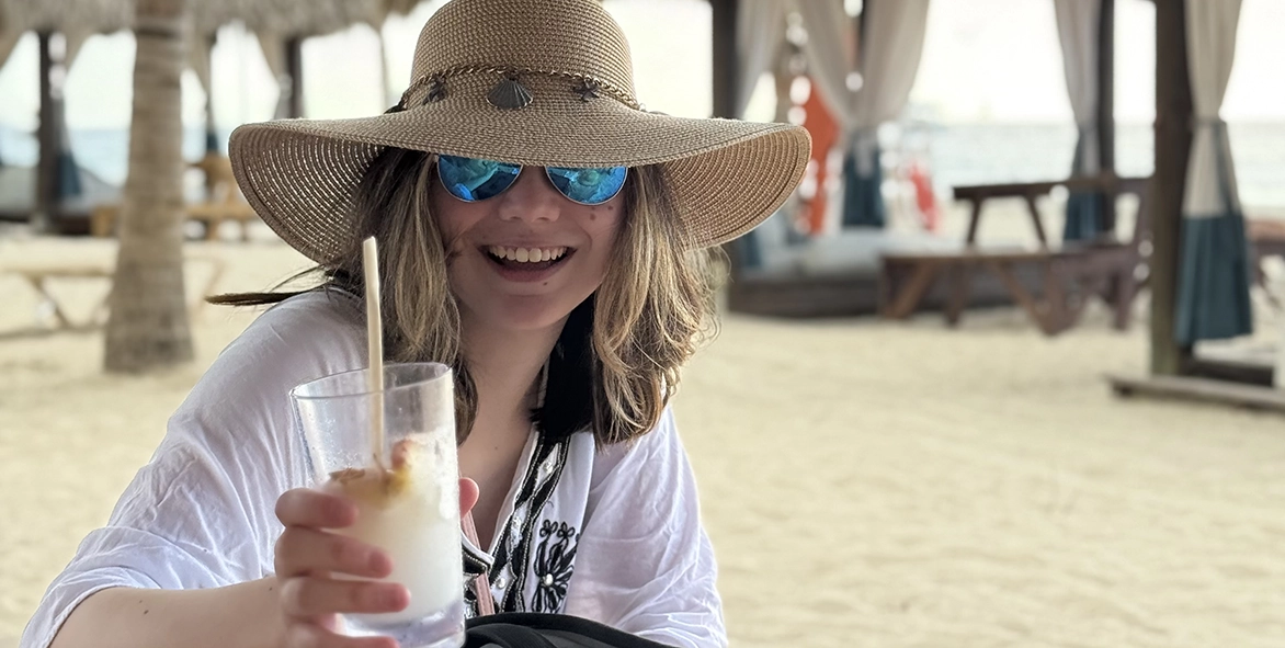 Adriana's daughter - cheers